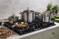 GE 30" Built-In Gas Cooktop - JGP5030DLBB - Gas Cooktop in Black