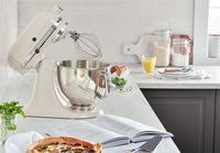 KitchenAid Artisan Series 5-Quart Tilt-Head Stand Mixer - KSM150PSMH | Batteur sur socle à tête inclinable KitchenAid de 5 pintes de la série Artisan - KSM150PSMH | KSM5PSMH