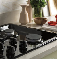 GE 36" Built-In Gas Cooktop - JGP3036DLBB | Surface de cuisson à gaz encastrée GE de 36 po – JGP3036DLBB | JGP3036B