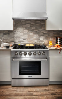 Thor Kitchen 36" 1,000 CFM Wall-Mount Range Hood - TRH3606S-SS | Hotte de cuisinière murale Thor Kitchen de 36 po de 1 000 pi3/min – TRH3606S-SS | TRH3606S