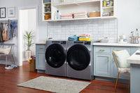 Whirlpool 5.2 Cu. Ft. Front-Load Washer and 7.4 Cu. Ft. Gas Dryer - Chrome Shadow | Laveuse à chargement frontal de 5,2 pi³ et sécheuse à gaz de 7,4 pi³ de Whirlpool - ombre chrome | WHFL56CG