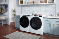 Whirlpool 5.2 Cu. Ft. Front-Load Washer and 7.4 Cu. Ft. Electric Dryer - White | Laveuse à chargement frontal de 5,2 pi³ et sécheuse électrique de 7,4 pi³ de Whirlpool - blanches | WHFL565L