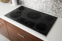 Whirlpool 36" Electric Ceramic Glass Cooktop - WCE97US6KS | Surface de cuisson électrique Whirlpool de 36 po en vitrocéramique - WCE97US6KS | WCE976KS