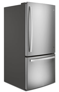 GE 24.8 Cu. Ft. Bottom-Freezer Refrigerator - GDE25EYKFS | Réfrigérateur GE de 24,8 pi³ à congélateur inférieur - GDE25EYKFS | GDE25EYS