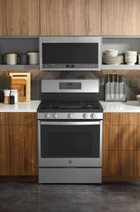 GE Profile 5.7 Cu. Ft. Freestanding Dual Fuel Range - PC2B935YPFS | Cuisinière hybride amovible GE ProfileMC de 5,7 pi³ – PC2B935YPFS | PC2B935S