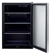 Frigidaire 4.6 Cu. Ft. Beverage Center - FFBC4622QS | Refroidisseur à boissons Frigidaire de 4,6 pi³ - FFBC4622QS | FFBC462S