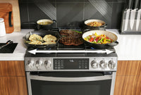 GE Profile 5.7 Cu. Ft. Dual Fuel Range - PC2S930YPFS | Cuisinière hybride GE Profile de 5,7 pi³ – PC2S930YPFS | PC2S93FS