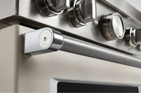 KitchenAid Commercial-Style Range Handle Medallion Kit - W11368841MP | Trousse de médaillon KitchenAid pour poignée de cuisinière de style commercial - W11368841MP | W11368MP