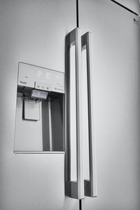 LG STUDIO 25.6 Cu. Ft. Built-In Side-by-Side Refrigerator - SRSXB2622S | Réfrigérateur encastré LG STUDIO de 25,6 pi3 à compartiments juxtaposés - SRSXB2622S | SRSXB26S