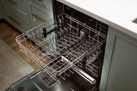 Whirlpool Large Capacity Dishwasher with Deep Top Rack - WDT740SALW | Lave-vaisselle Whirlpool à grande capacité avec panier supérieur profond - WDT740SALW | WDT740SW