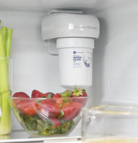 GE 24.8 Cu. Ft. Bottom-Freezer Refrigerator - GDE25EYKFS | Réfrigérateur GE de 24,8 pi³ à congélateur inférieur - GDE25EYKFS | GDE25EYS