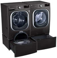 LG 5.8 Cu. Ft. Smart Front-Load Washer and 7.4 Cu. Ft. Electric Dryer | Laveuse intelligente à chargement frontal de 5,8 pi³ et sécheuse électrique de 7,4 pi³ de LG | LGFL4500