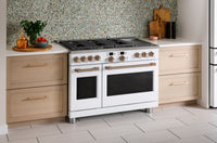 Café 48" Commercial-Style Dual Fuel Range with Griddle - C2Y486P4TW2 | Cuisinière hybride Café de 48 po de style commercial avec plaque chauffante - C2Y486P4TW2 | C2Y486TW