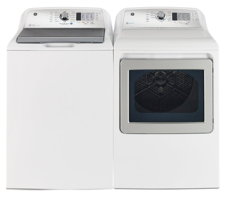 GE 5.2 Cu. Ft. Top-Load Washer and 7.4 Cu. Ft. Gas Dryer with SaniFresh - White | Laveuse à chargement par le haut 5,2 pi³ et sécheuse à gaz 7,4 pi³ GE avec SaniFresh - blanches | GETL685G