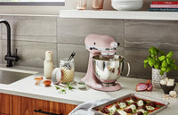 KitchenAid Artisan Series 5-Quart Tilt-Head Stand Mixer - KSM150PSFT | Batteur sur socle à tête inclinable KitchenAid de 5 pintes de la série Artisan - KSM150PSFT | KSM5PSFT